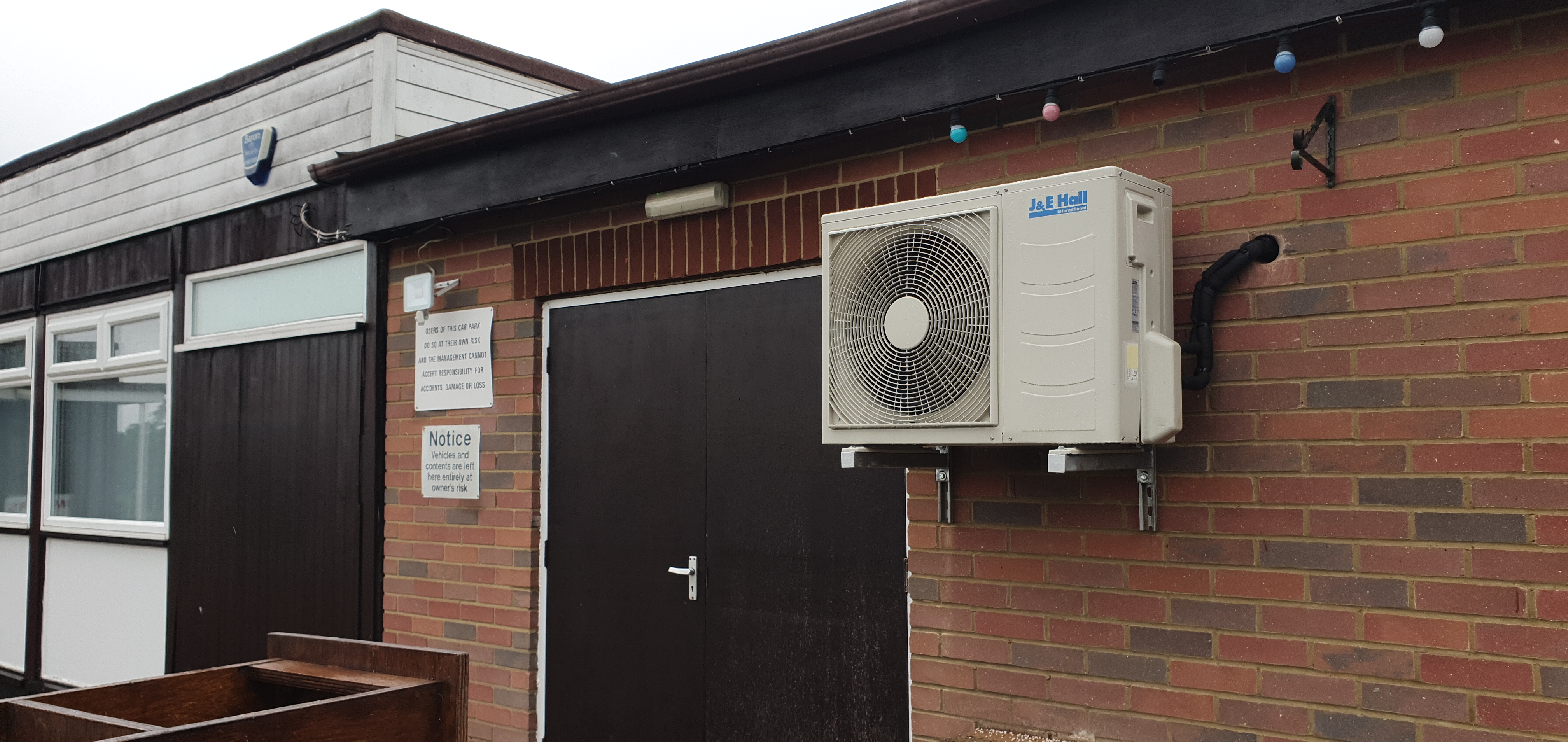 Large Outdoor Cellar Cooling Sports Club