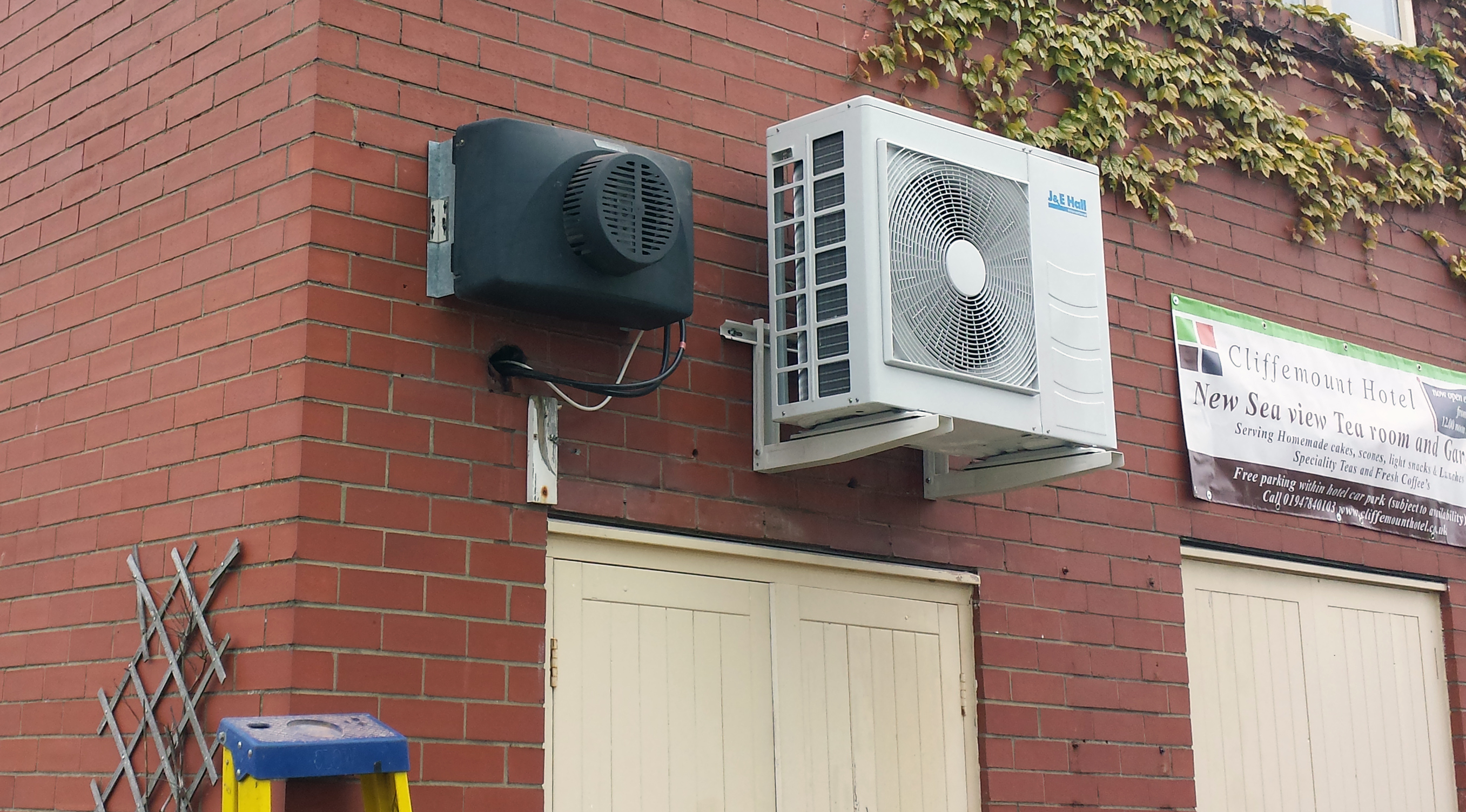 Large Outdoor Cellar Cooling Pub